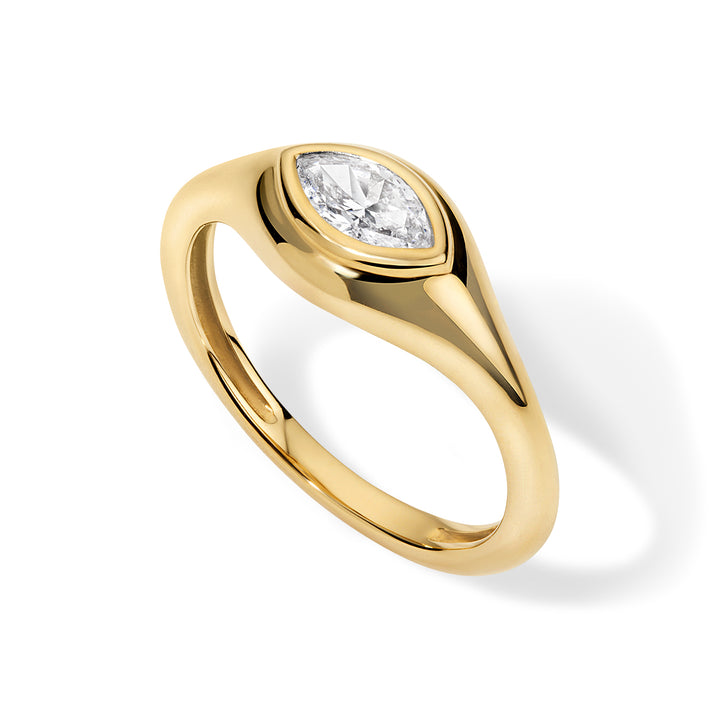 Petite Marquise Signet